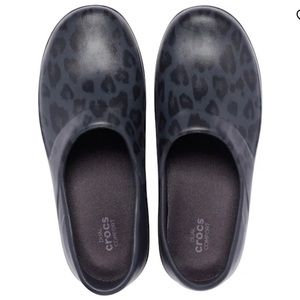 Womens neria pro ll graphic clogs